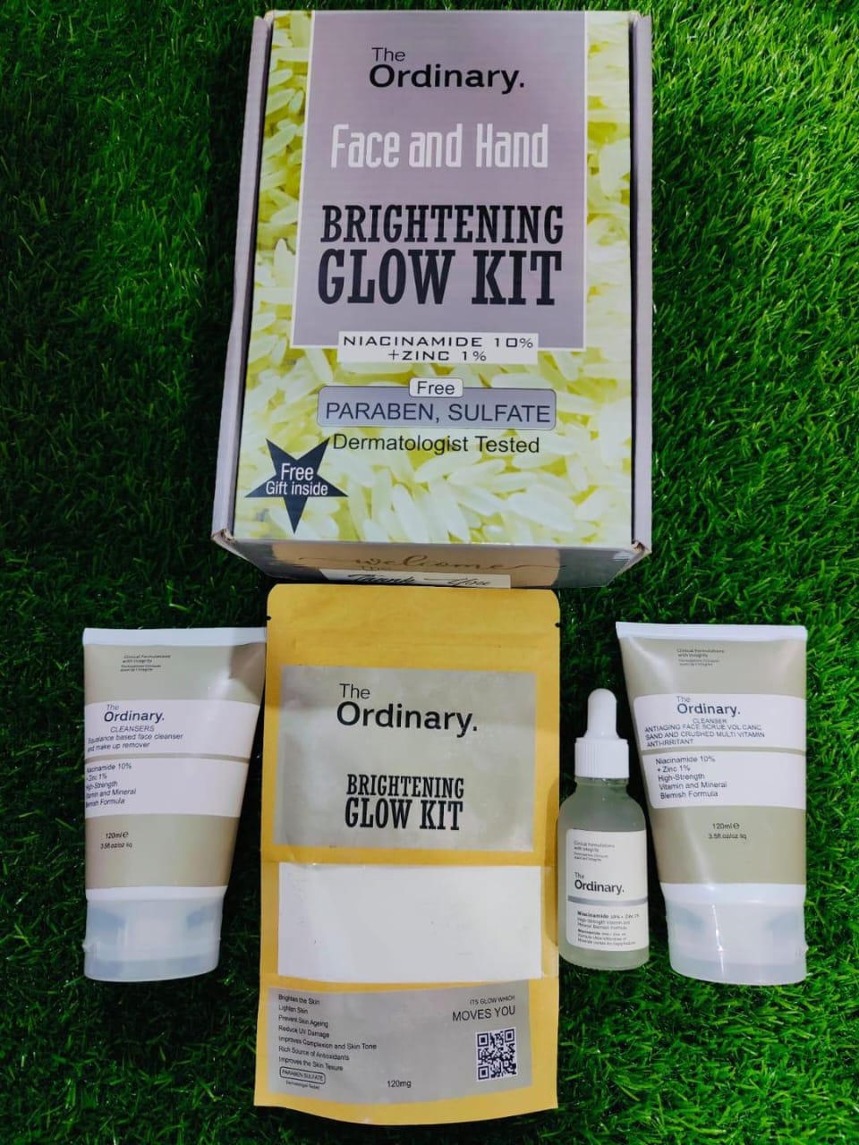 Ultimate Brightening and Hydrating Facial Kit - Cleanser, Scrub, Mask & Niacinamide 10% + Zinc