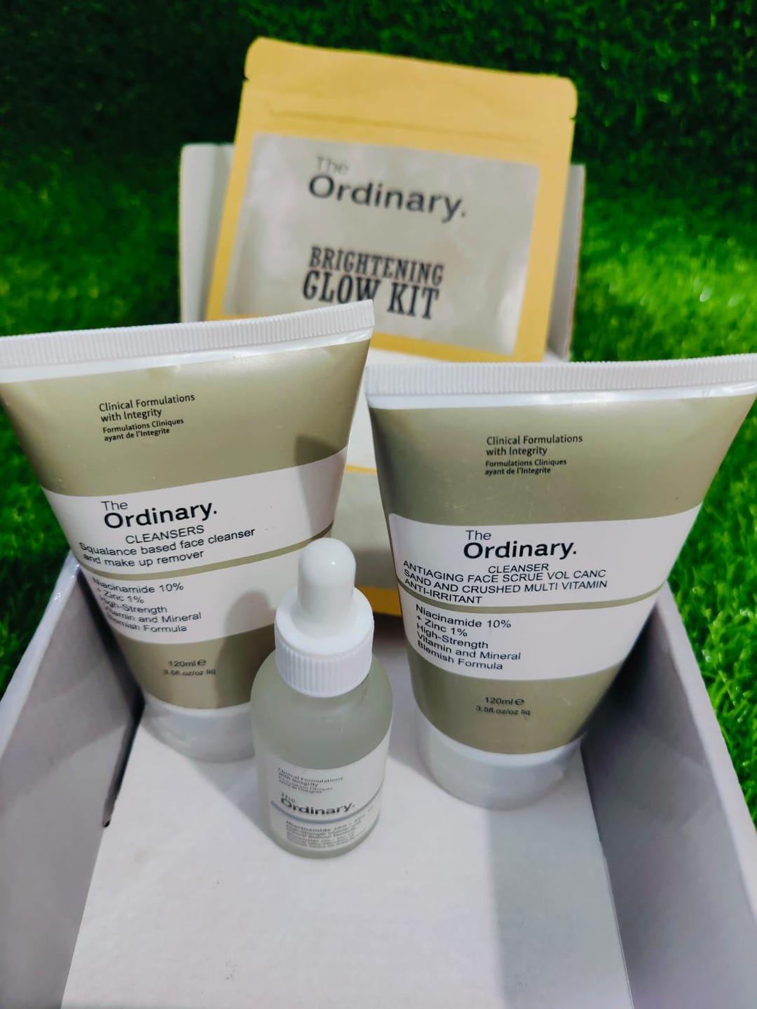 Ultimate Brightening and Hydrating Facial Kit - Cleanser, Scrub, Mask & Niacinamide 10% + Zinc